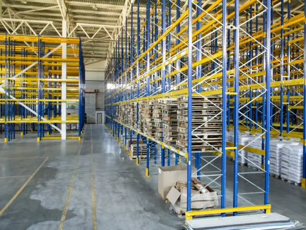 Regalprüfer in RLP und Hessen